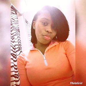 Meet your Posher, Ebony